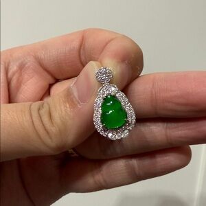 Hulu Guatamela Jade Pendant